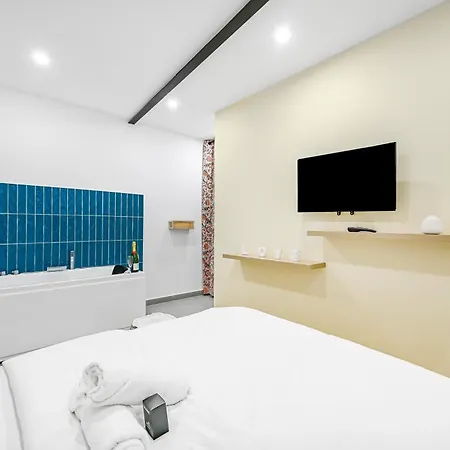 Le Repaire - - Jacuzzi - Wifi アパート *