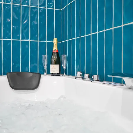 アパート Le Repaire - - Jacuzzi - Wifi *